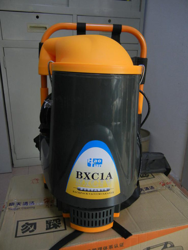 Back pack vacuum