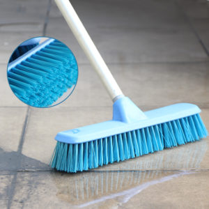 Floor brush head